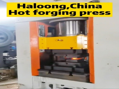 Haloong is committed to creating efficient automation of hot forging press production line!